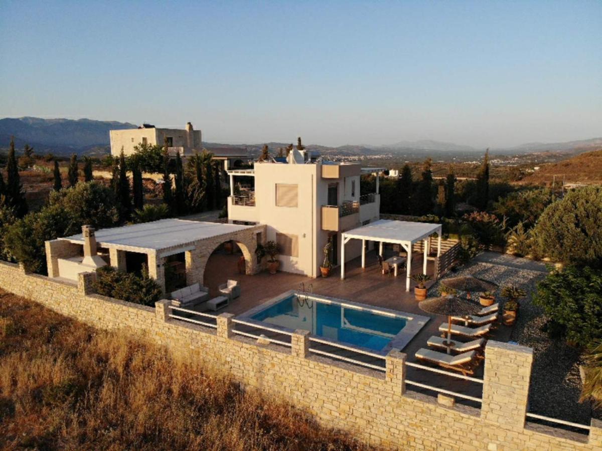 Golden Sky Villa Kamilari Exterior photo