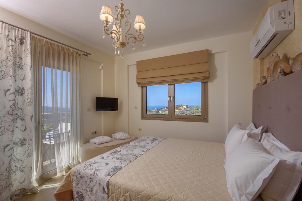 Golden Sky Villa Kamilari Exterior photo