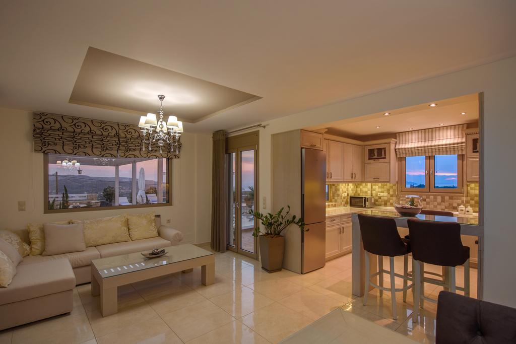 Golden Sky Villa Kamilari Exterior photo